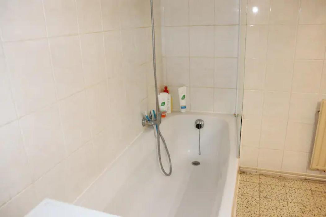 Cozy Apartment In Super Quiet Area Lanaken Exterior foto